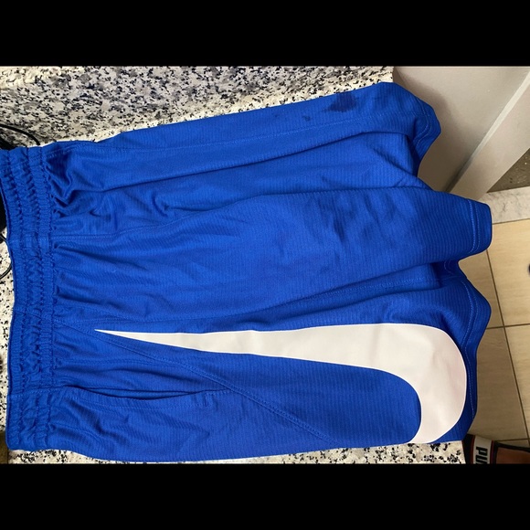 Short - Picture 2 of 6